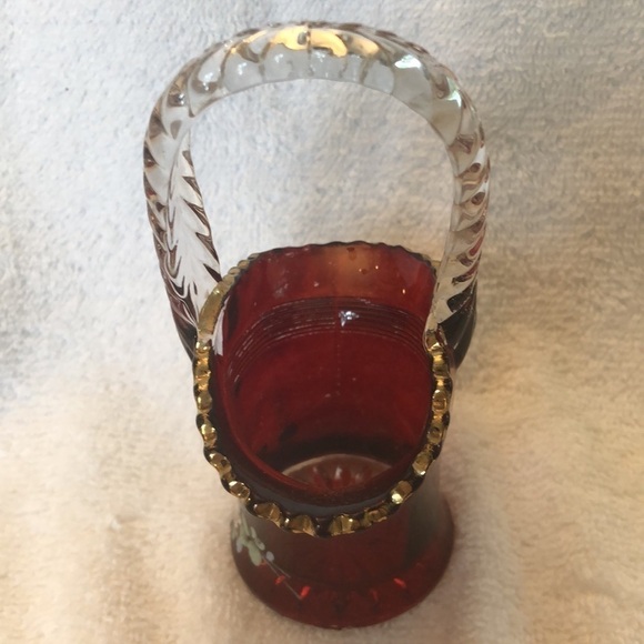 Vintage hand painted Bride’s Basket Ruby Glass - Picture 4 of 7